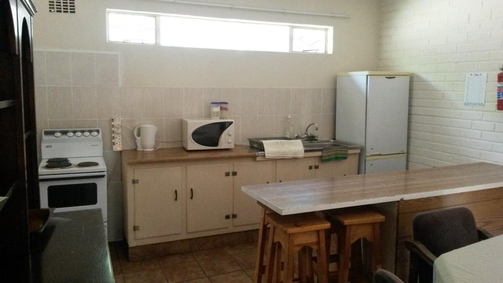 Boer En Brit Self Catering Accommodation Guesthouse Ladysmith Exterior foto
